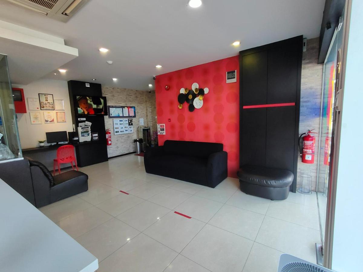 Walk Inn Мири Экстерьер фото