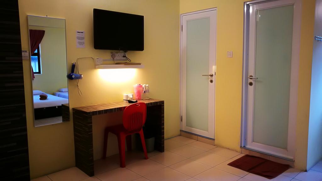 Walk Inn Мири Экстерьер фото