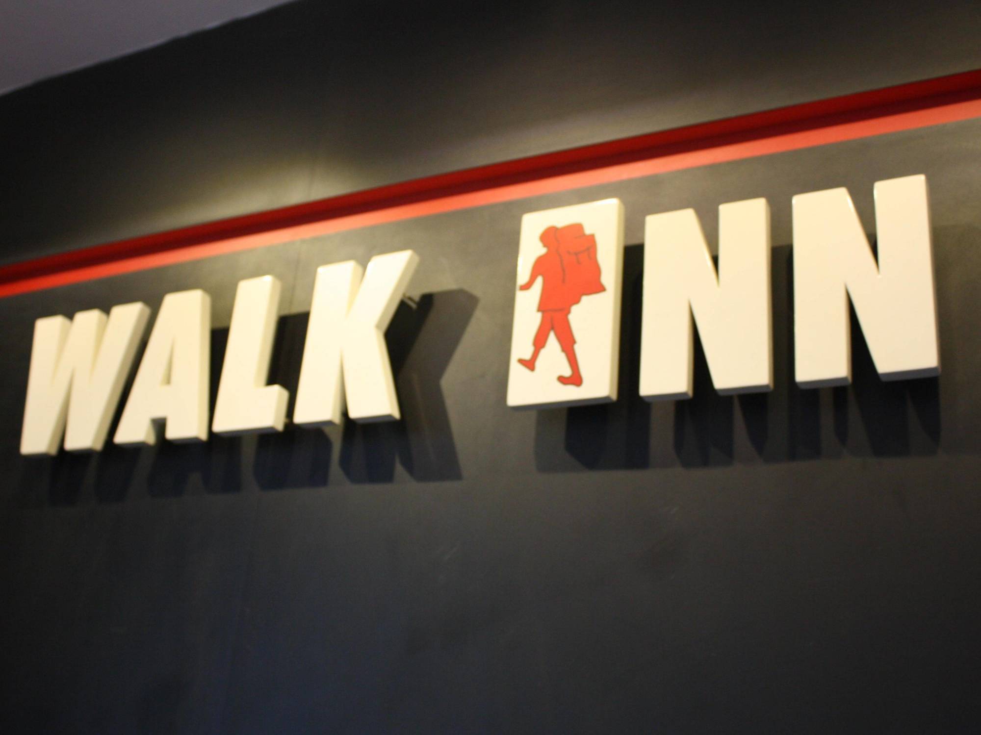 Walk Inn Мири Экстерьер фото