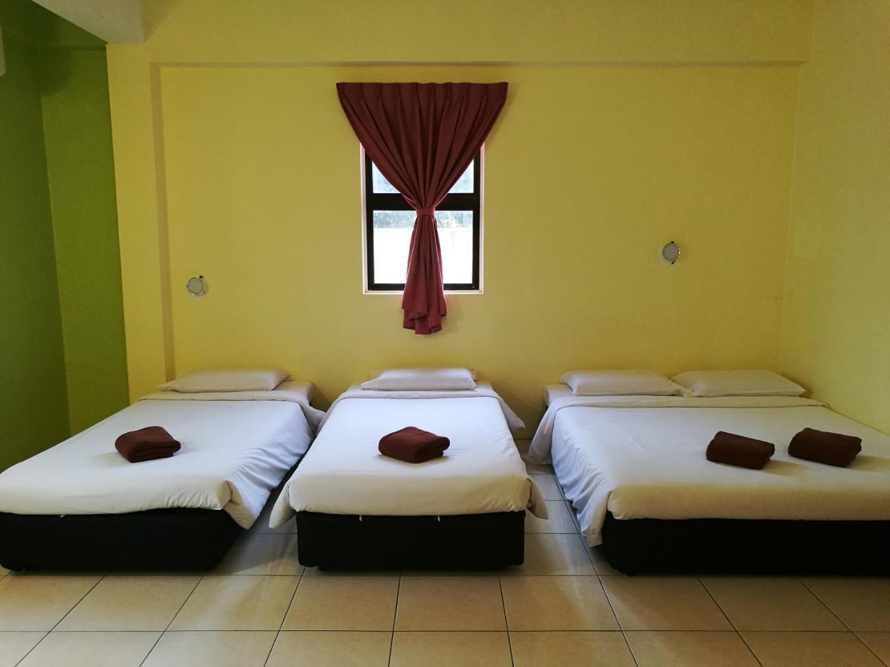 Walk Inn Мири Экстерьер фото